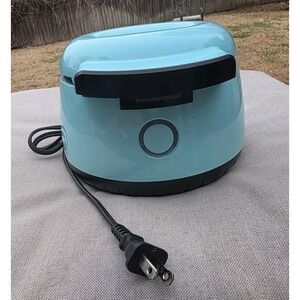 Brentwood TS-1401BL Single Bowl Mini Waffle Maker Blue 750W 120 Volt Tested